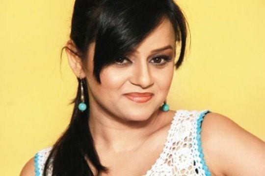 Jayshree Soni as Machhli Mukherjee