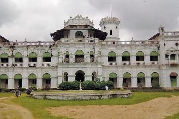Aul Palace, Lokapada