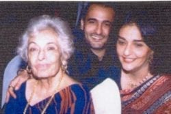 Akshaye Khanna Family Photo